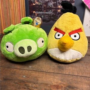 2010 Angry Birds Plush Lot of 2 Talking Yellow Chuck Bird  10” & Green King Pig